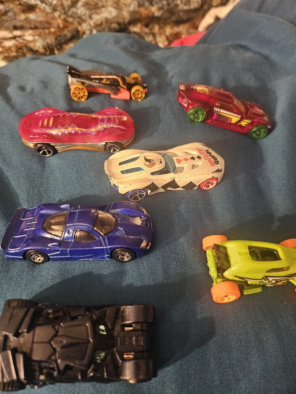 Hot Wheels Assorted Toy Cars lot‎ of 7